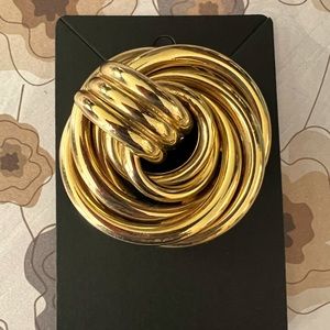 Vintage Kirks Folly Brooch gold plated